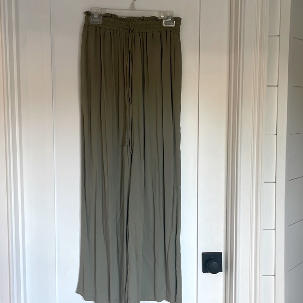 American Eagle, wide leg pants, size M, olive green